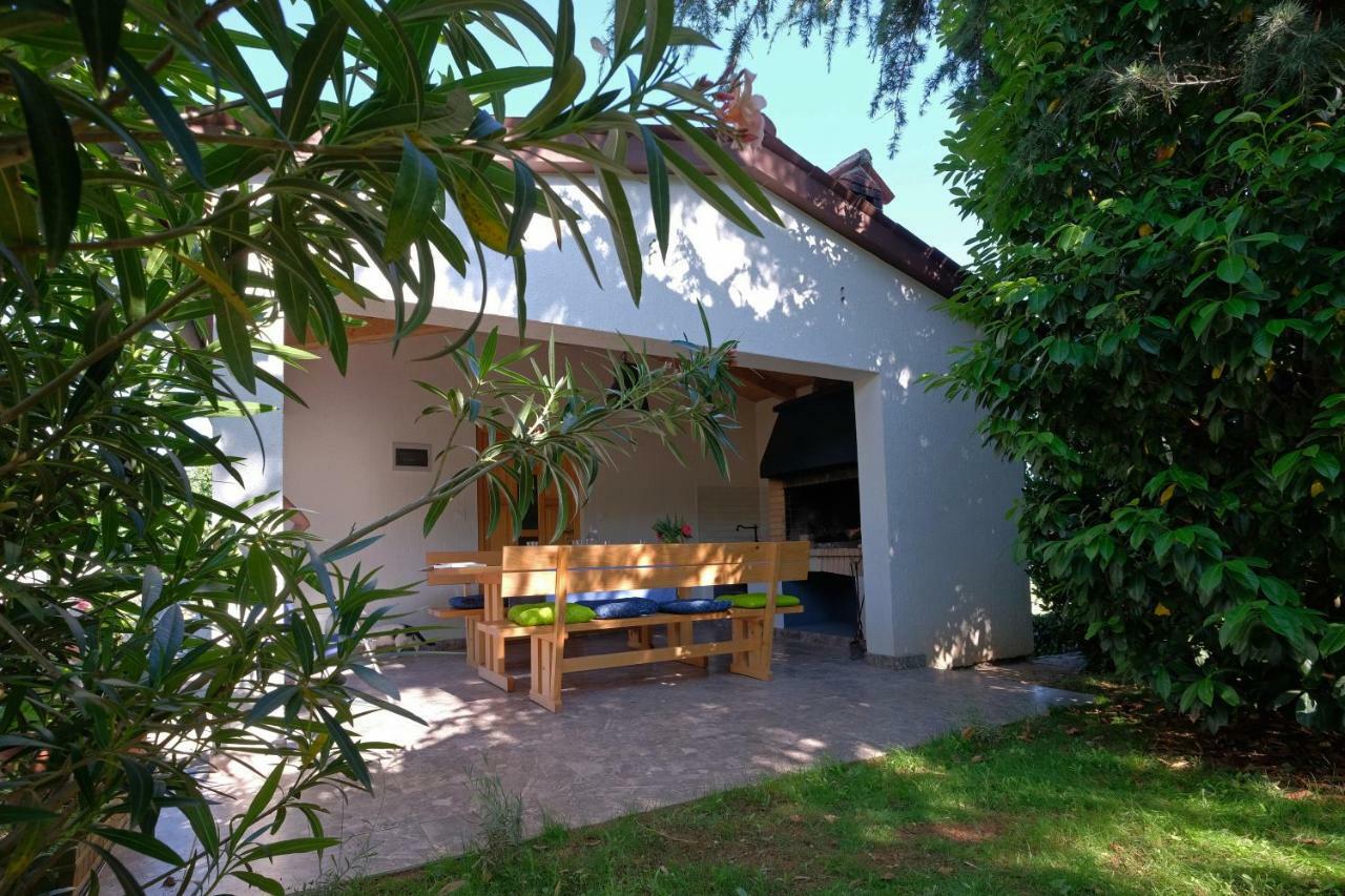 מדולין Holiday Home Kipo I Lunja מראה חיצוני תמונה